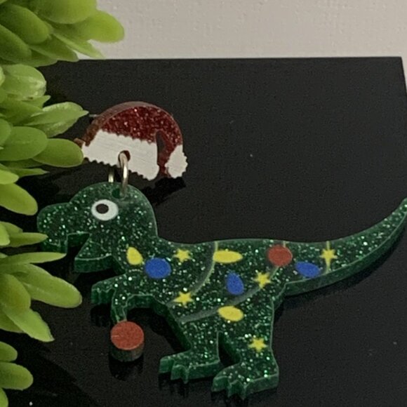 Dinosaur Earring, Santa Earring, Christmas Earring, Gift Idea, Holiday Earring - Picture 4 of 4